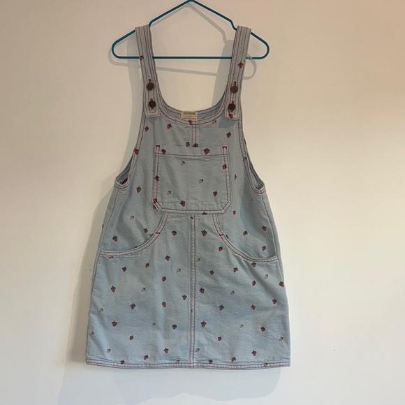 Fin and Vince Light Blue Denim Overall Dress with Strawberry Pattern. Size 6/7 - Picture 8 of 9